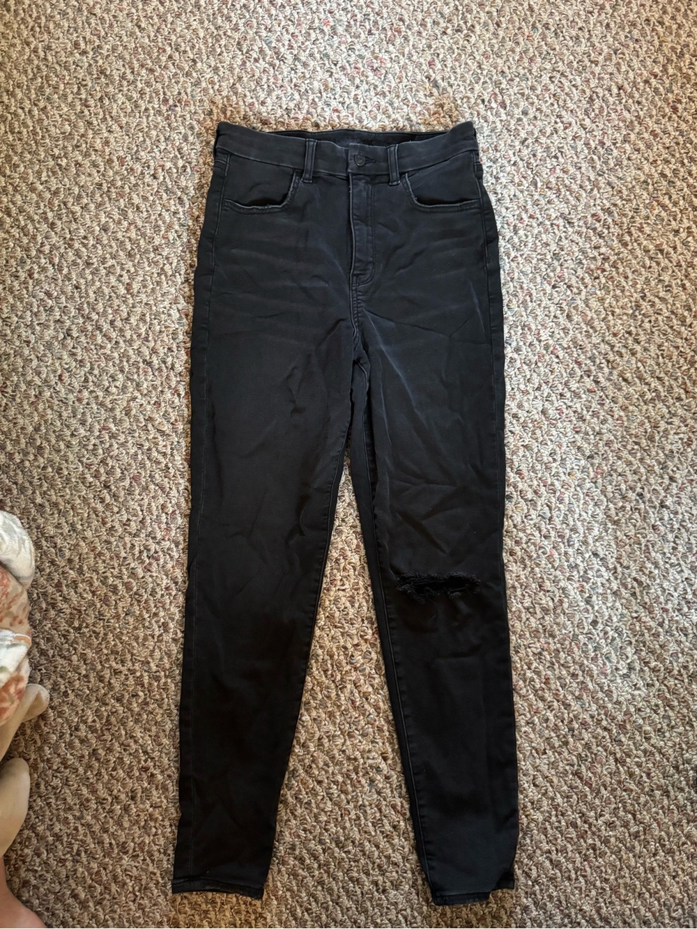 American Eagle Women's Black High-Rise Skinny Jeans